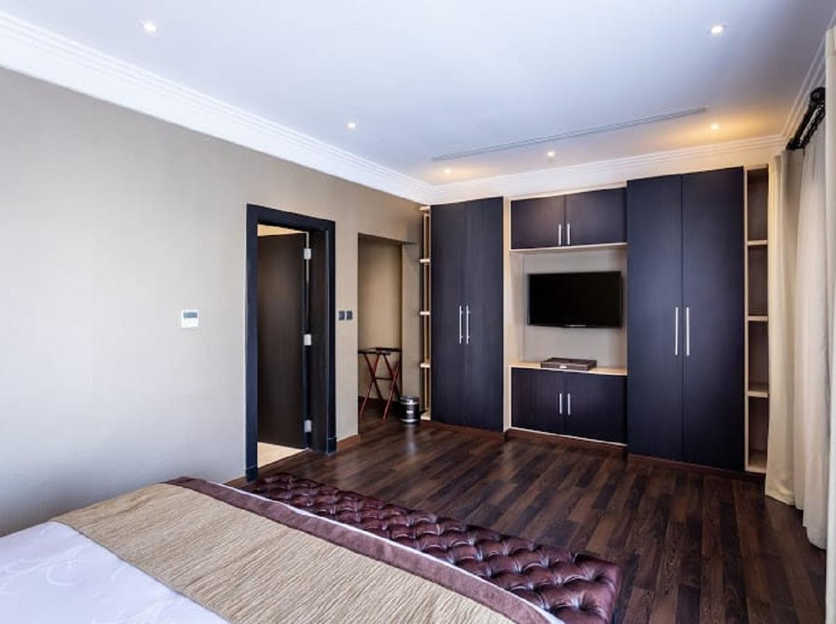 Braira Hettin Hotel & Resort Riyadh Exteriör bild